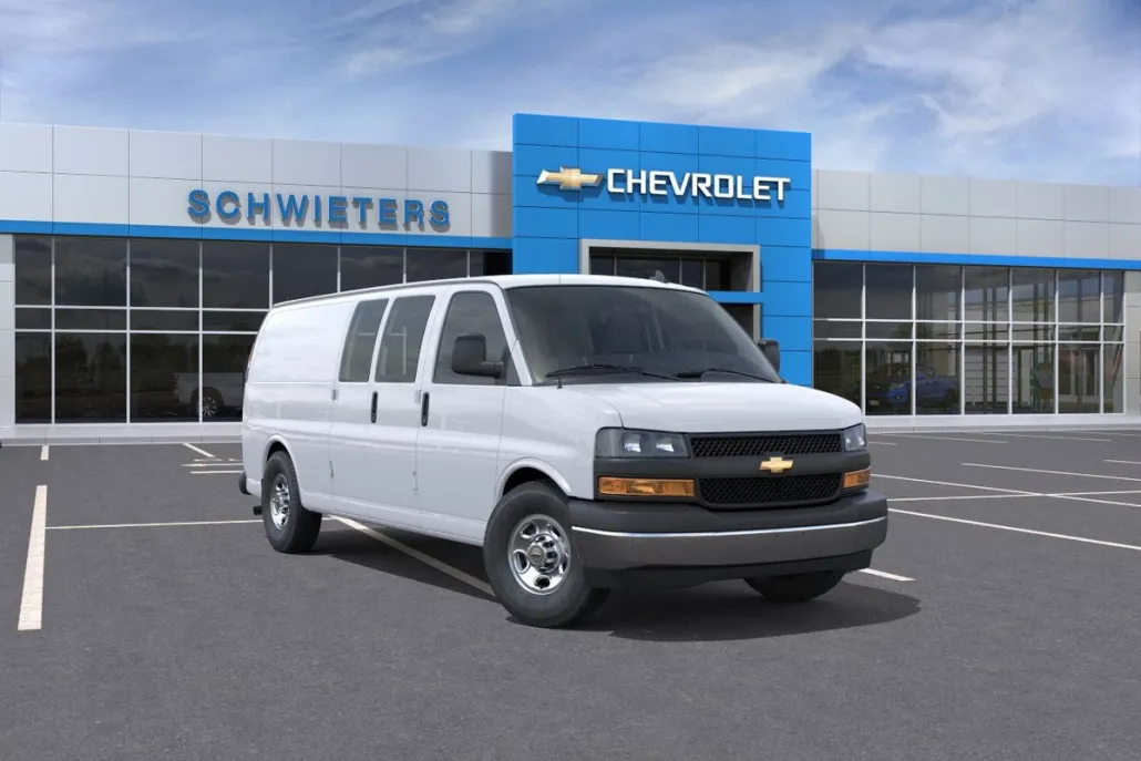 2025 Chevrolet Express Cargo 3500 photo 1