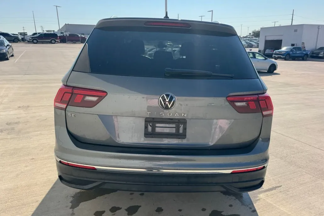 2024 Volkswagen Tiguan SE Wolfsburg Edition photo 1