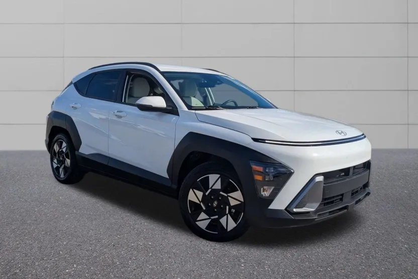 2025 Hyundai Kona SEL photo 1