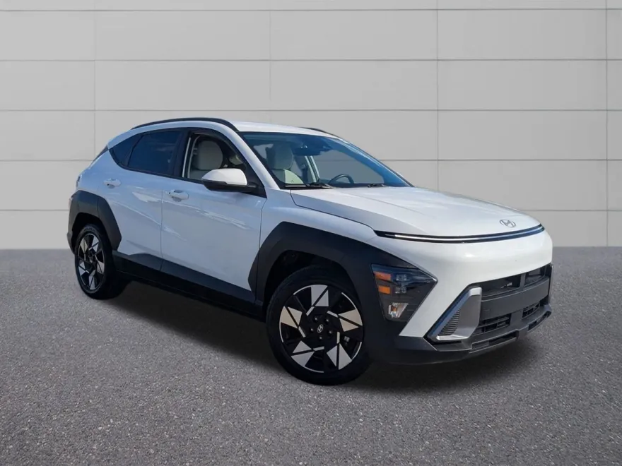 2025 Hyundai Kona SEL photo 1
