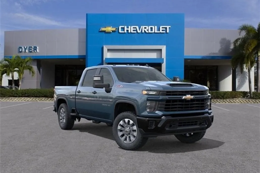 2026 Chevrolet Silverado 2500HD Custom photo 1