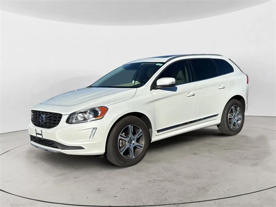 2015 Volvo XC60 Premier R-Design photo 1