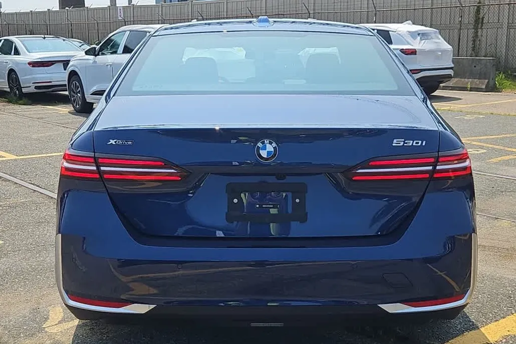 2026 Bmw 530i 530i xDrive photo 1