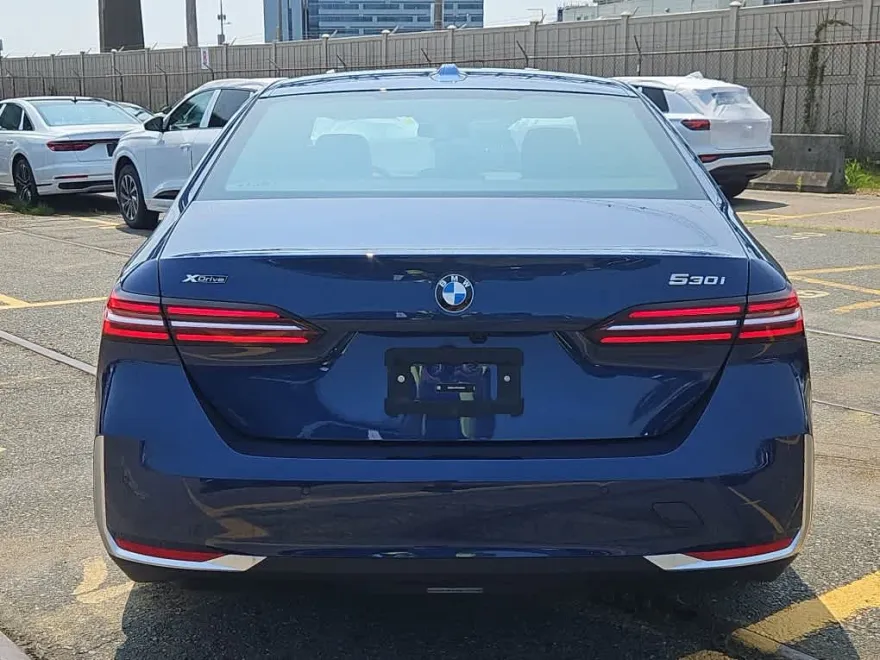 2026 Bmw 530i 530i xDrive photo 1