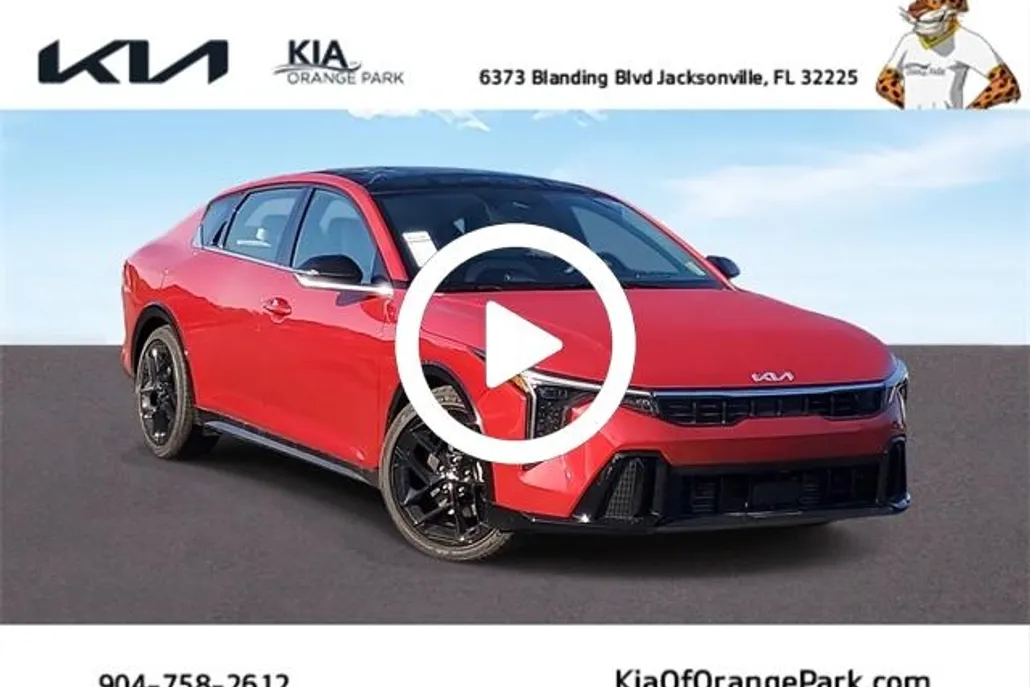 2025 Kia K4 GT-Line Turbo photo 1