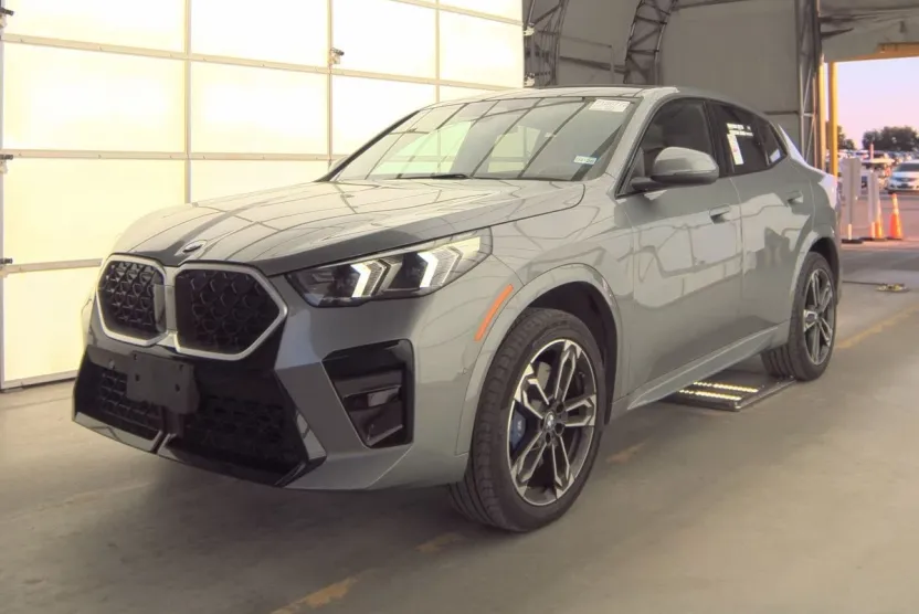 2025 Bmw X2 xDrive28i photo 1