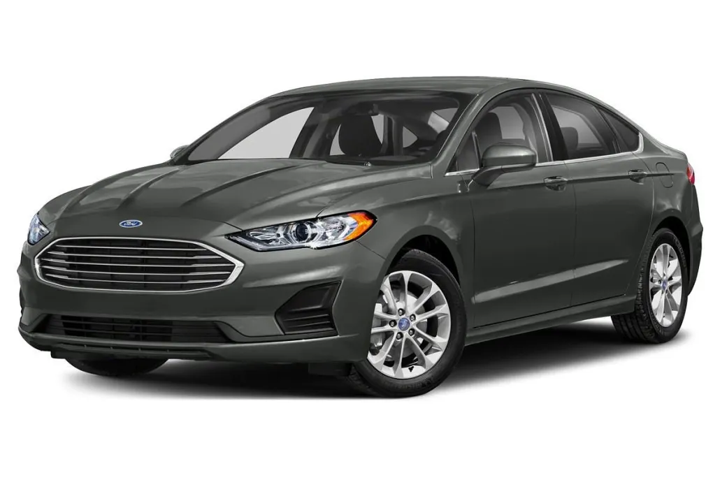 2020 Ford Fusion S photo 1