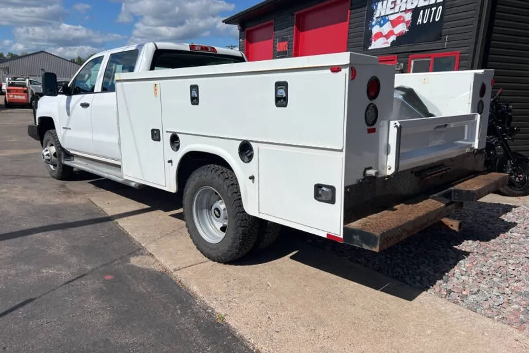2015 Chevrolet Silverado 3500HD Work Truck photo 1