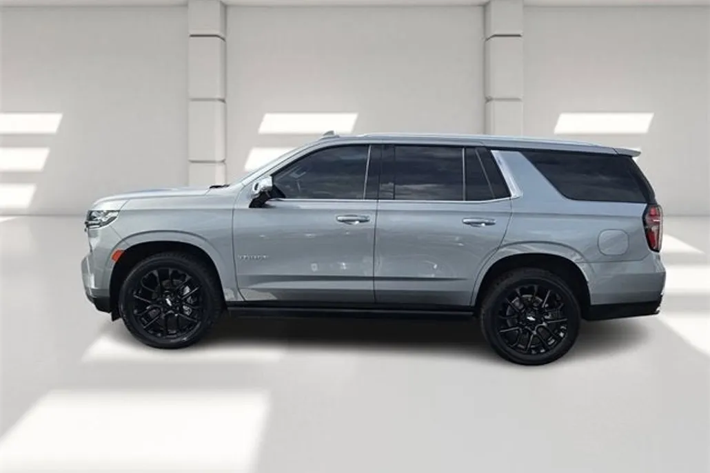 2023 Chevrolet Tahoe Premier photo 1