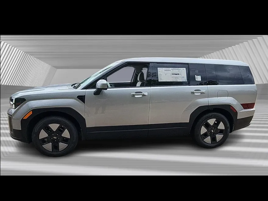 2026 Hyundai Santa Fe SE photo 1