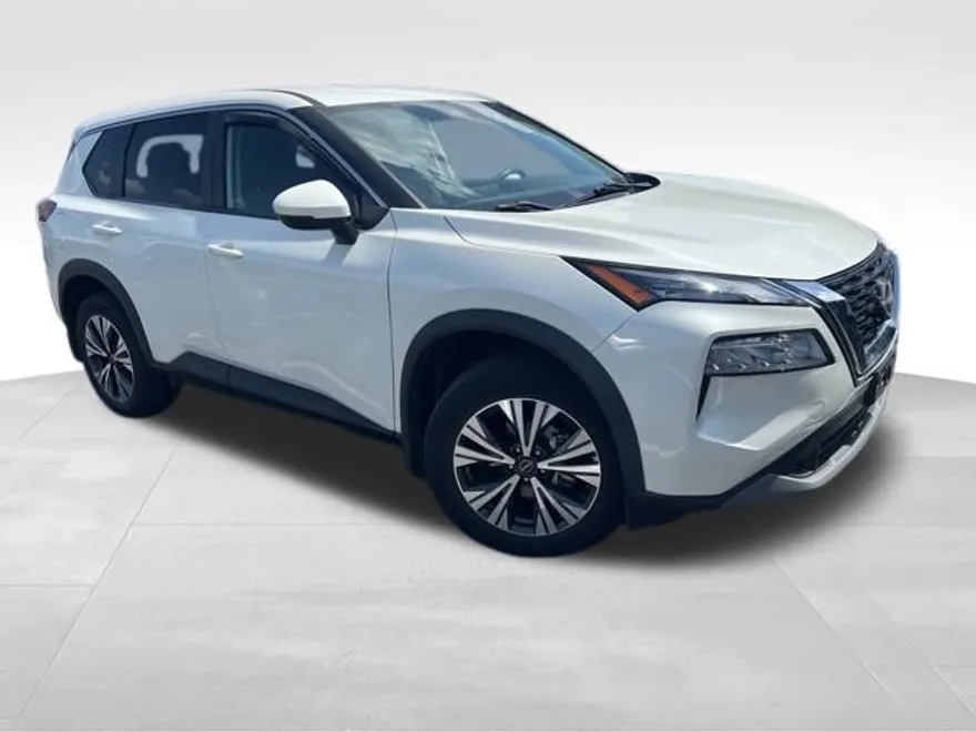 2022 Nissan Rogue SV photo 1