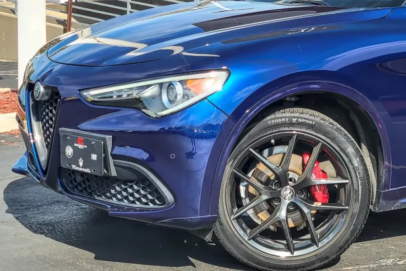 2021 Alfa Romeo Stelvio Ti photo 1