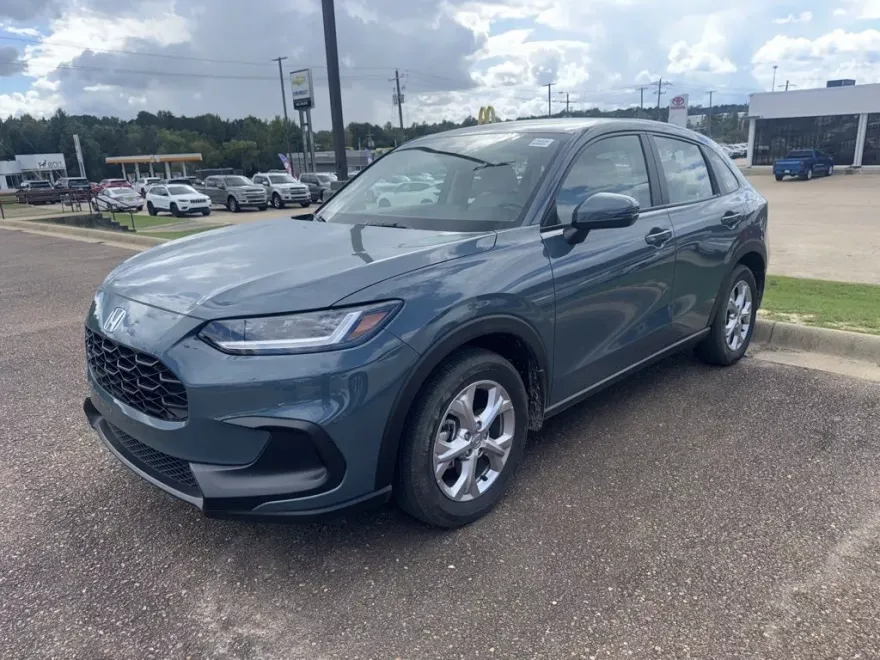 2024 Honda HR-V LX photo 1