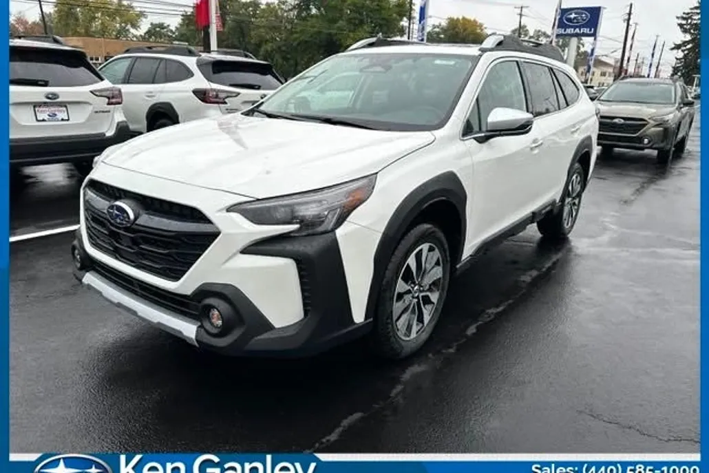 2025 Subaru Outback Touring photo 1