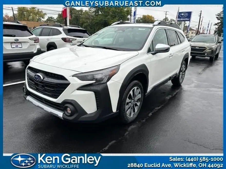 2025 Subaru Outback Touring photo 1