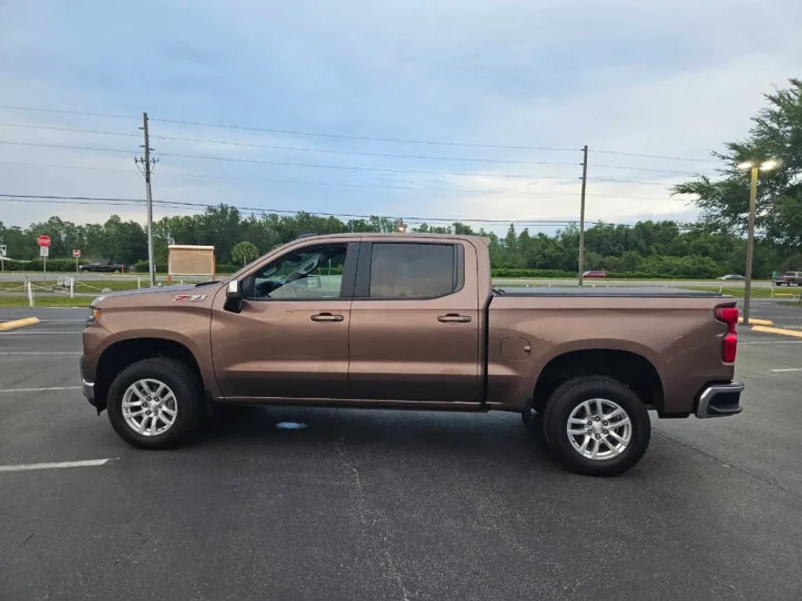 2019 Chevrolet Silverado 1500 LT photo 1