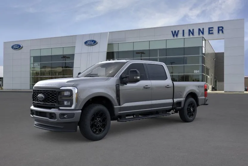 2025 Ford F-250 Lariat photo 1