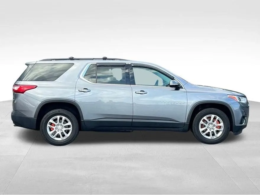 2020 Chevrolet Traverse Leather photo 1
