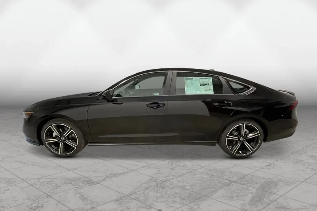 2025 Honda Accord Hybrid Sport photo 1