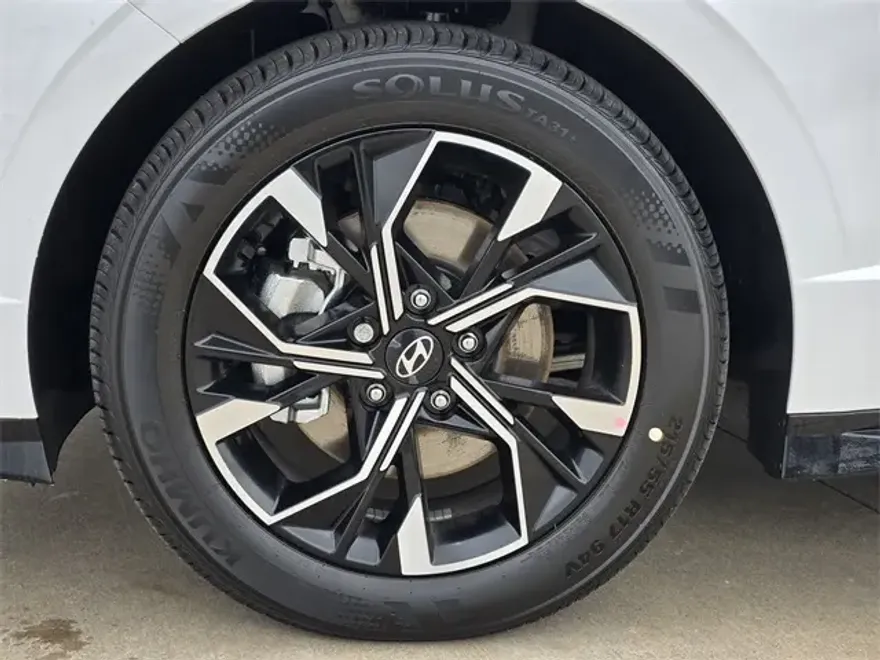 2025 Hyundai Sonata SEL photo 10