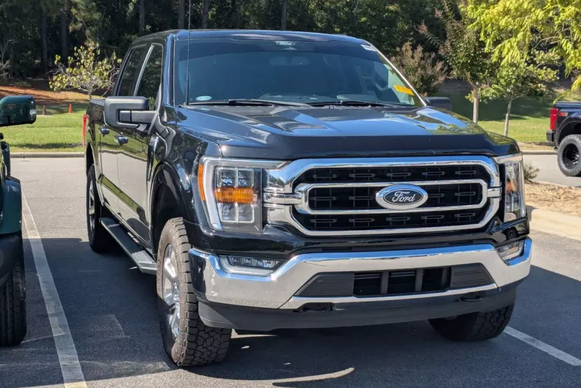 2022 Ford F-150 XLT photo 1