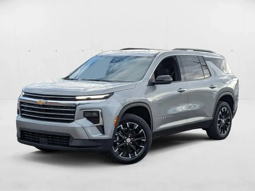 2025 Chevrolet Traverse photo 1