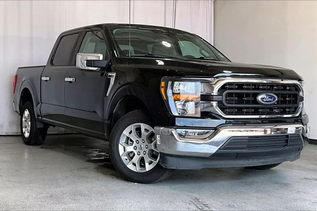 2023 Ford F-150 XLT photo 1