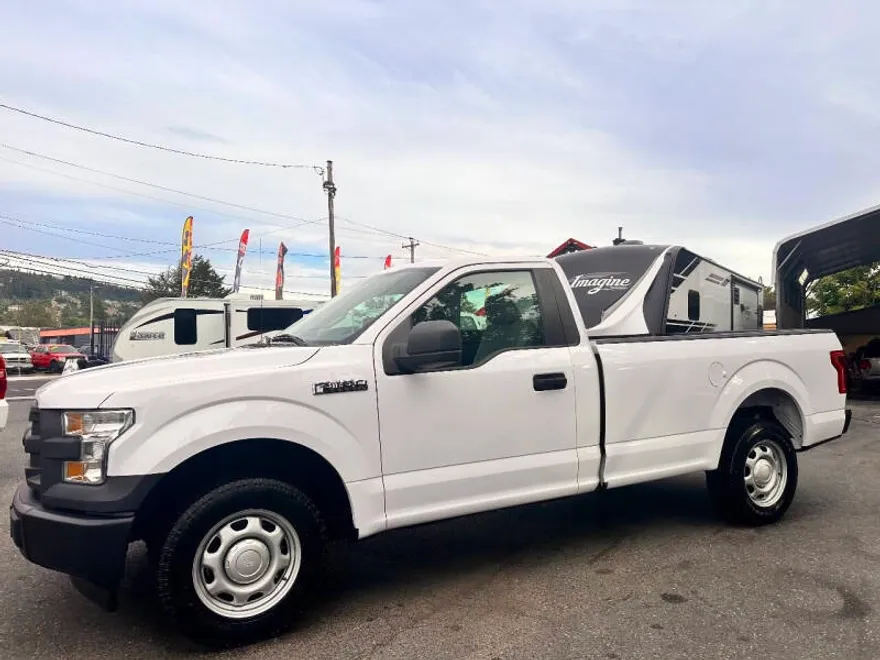 2017 Ford F-150 XL photo 1