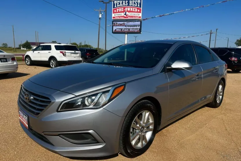 2017 Hyundai Sonata SE photo 1