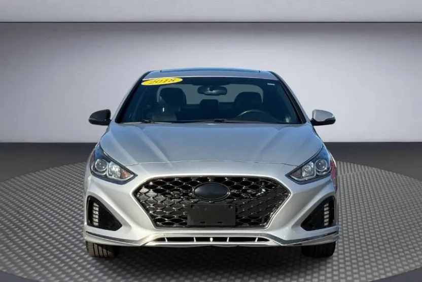 2018 Hyundai Sonata Sport photo 1