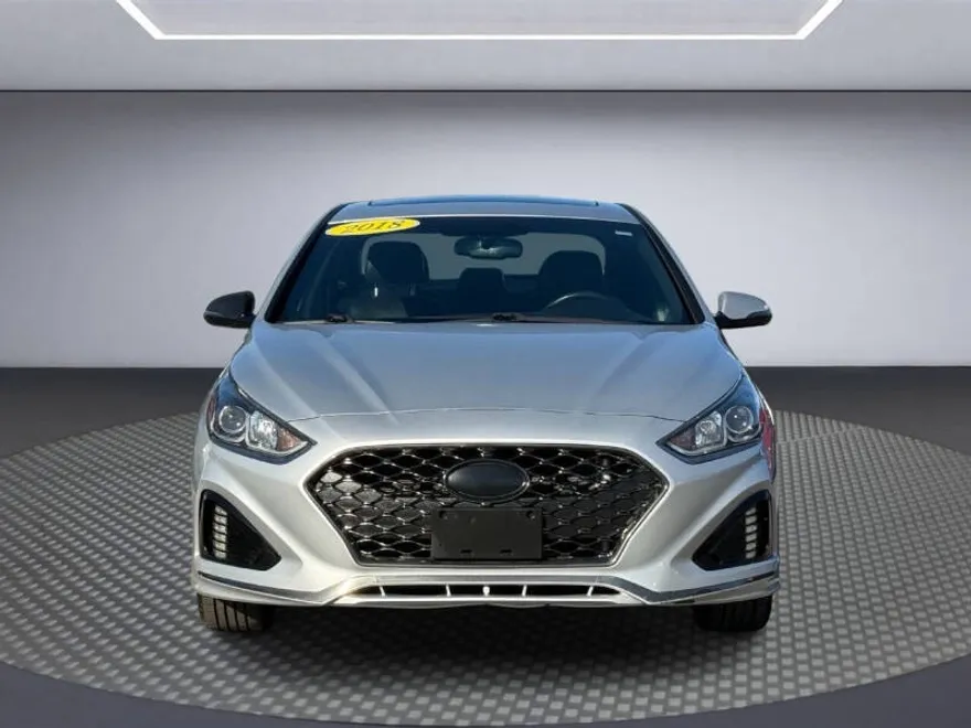 2018 Hyundai Sonata Sport photo 1