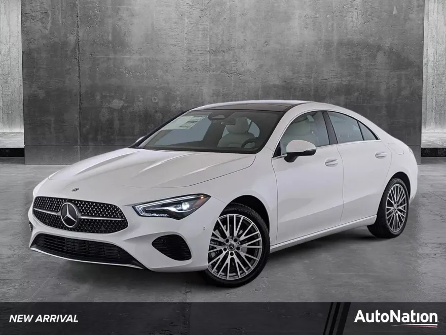 2025 Mercedes Benz CLA 250 4MATIC photo 1