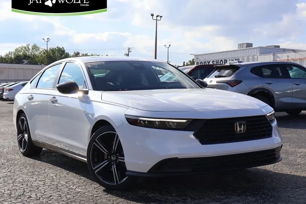 2025 Honda Accord Hybrid Sport photo 1