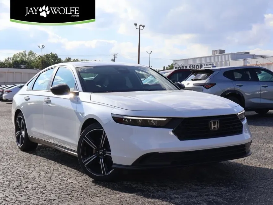 2025 Honda Accord Hybrid Sport photo 1