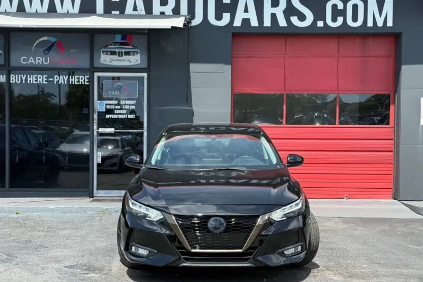 2022 Nissan Sentra SR photo 1