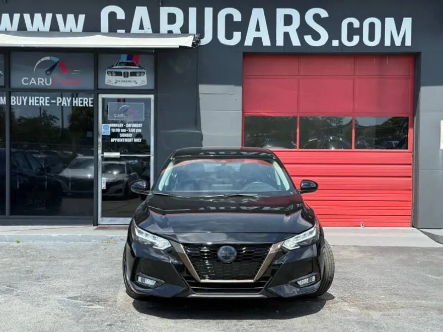 2022 Nissan Sentra SR photo 1