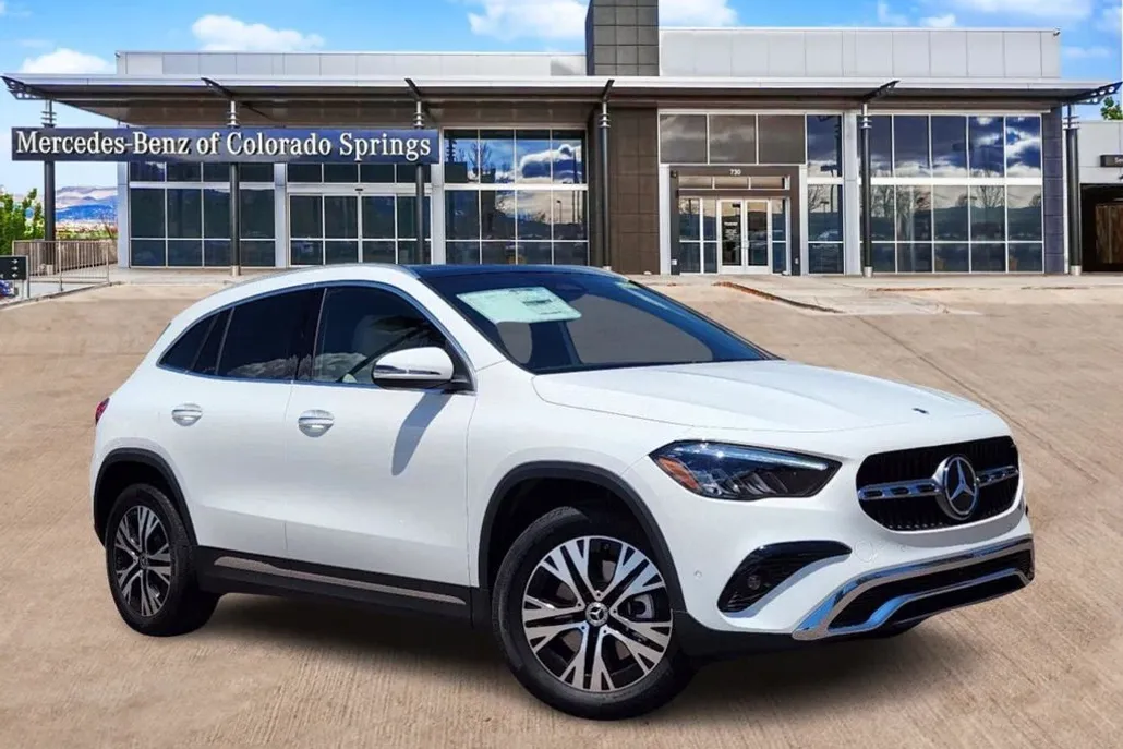 2025 Mercedes Benz GLA 250 4MATIC photo 1