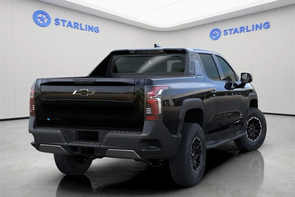 2026 Chevrolet Silverado EV Trail Boss photo 1