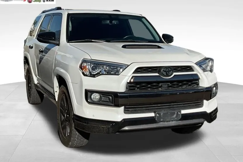 2023 Toyota 4Runner SR5 photo 1