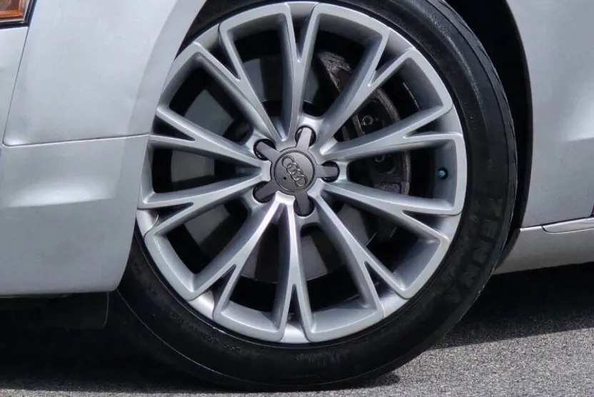 2014 Audi A8 L 3.0 Quattro TDI photo 1