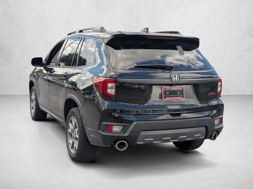 2023 Honda Passport TrailSport photo 1