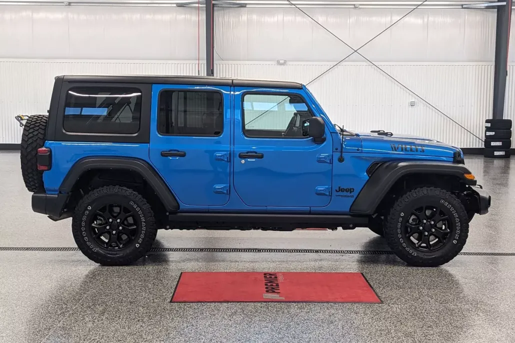 2022 Jeep Wrangler Unlimited Willys photo 1