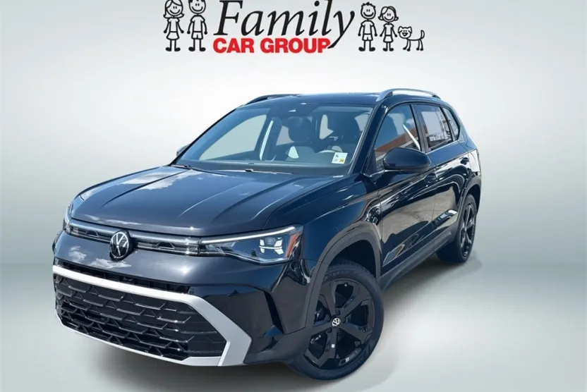 2025 Volkswagen Taos SEL photo 1