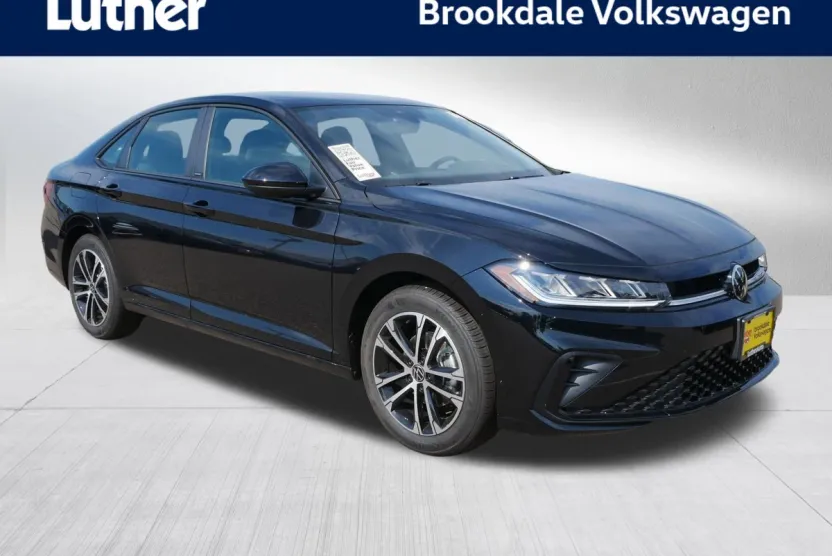 2025 Volkswagen Jetta Sport photo 1
