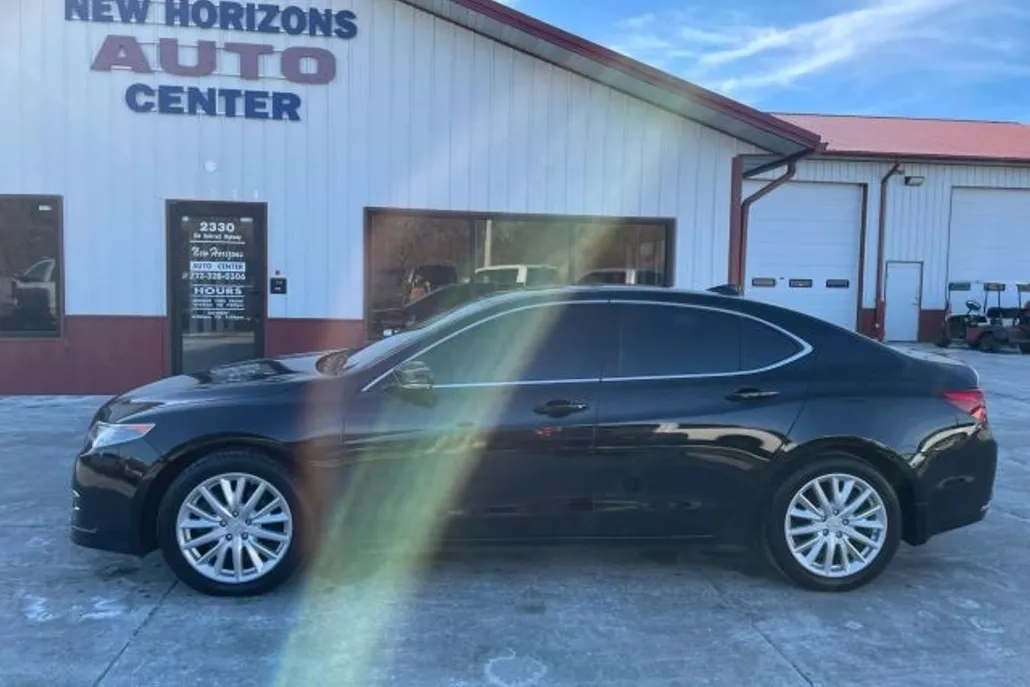 2016 Acura TLX photo 1