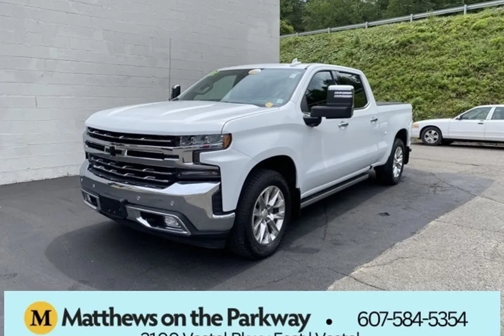 2022 Chevrolet Silverado 1500 LTZ photo 1