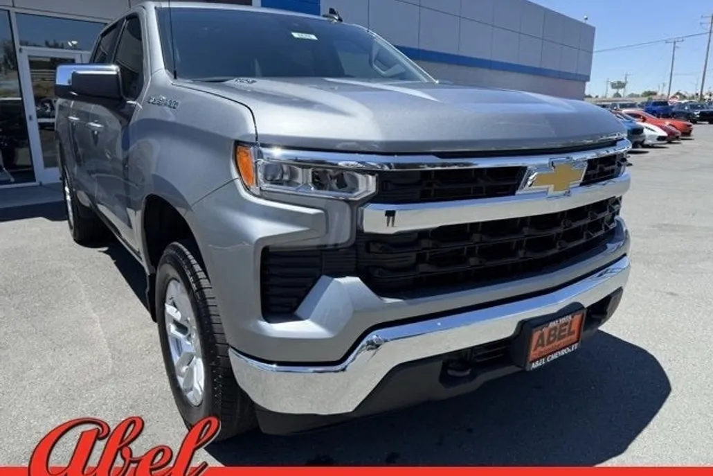 2025 Chevrolet Silverado 1500 LT photo 1