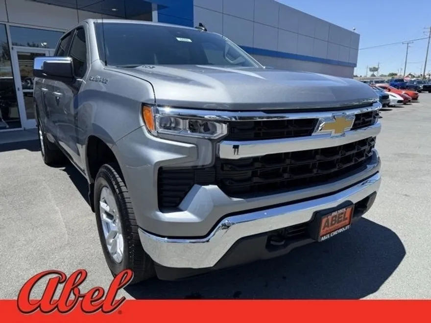 2025 Chevrolet Silverado 1500 LT photo 1