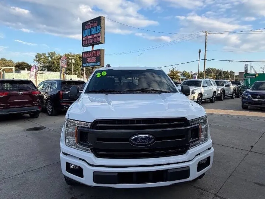 2020 Ford F-150 XLT photo 1
