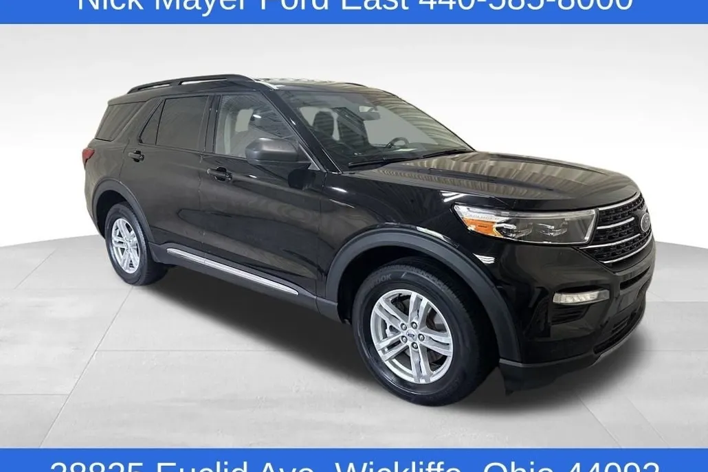 2021 Ford Explorer XLT photo 1